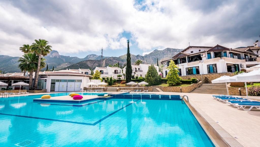 هتل اولیو تری